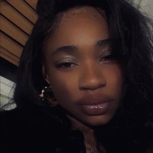 Meet your Posher, Jada